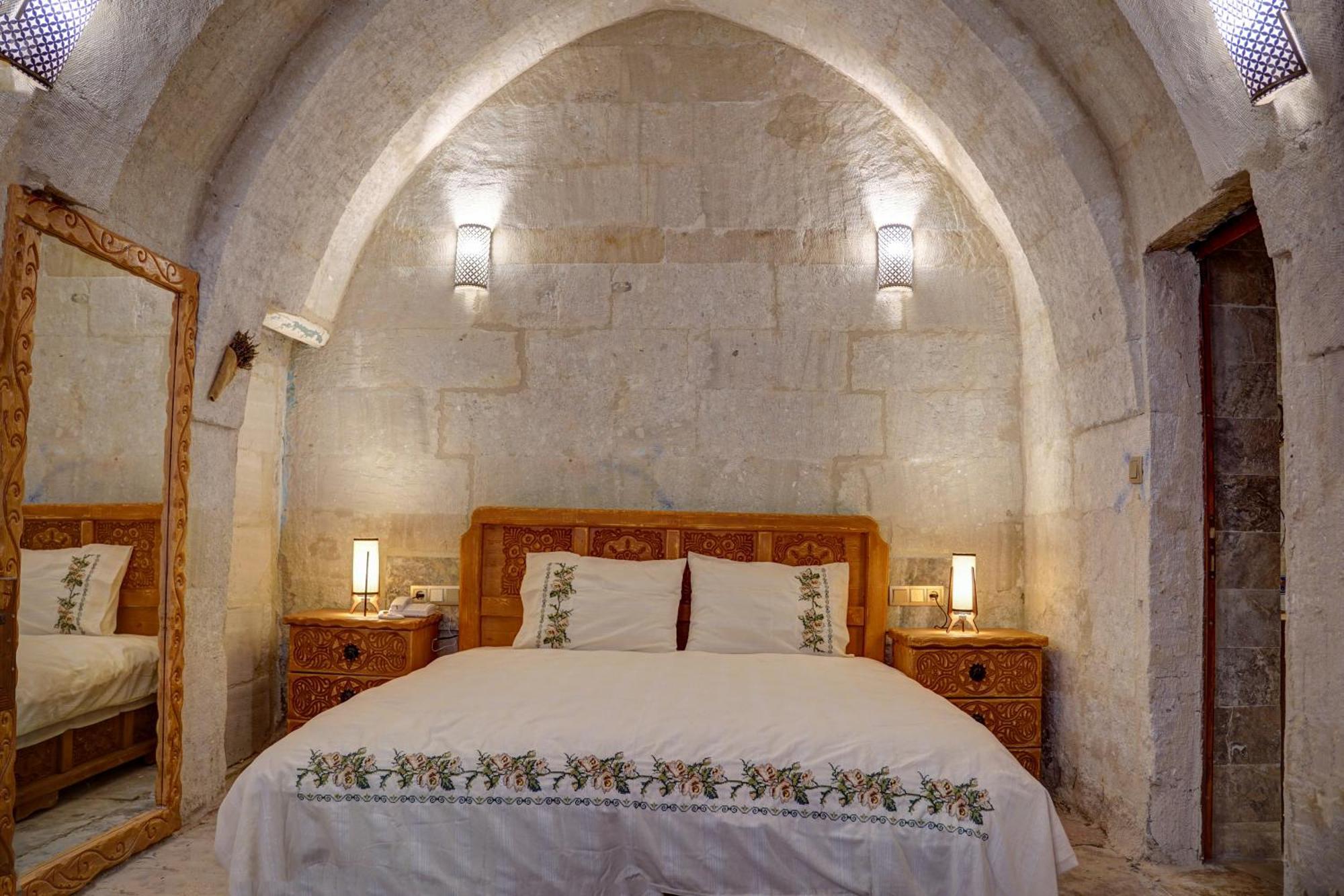 Ask-I Nare Cave Hotel - Swimming Pool & Spa Nevşehir Bagian luar foto